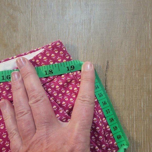 Pink Shorts with Floral Design Size 14 - Picture 7 of 7